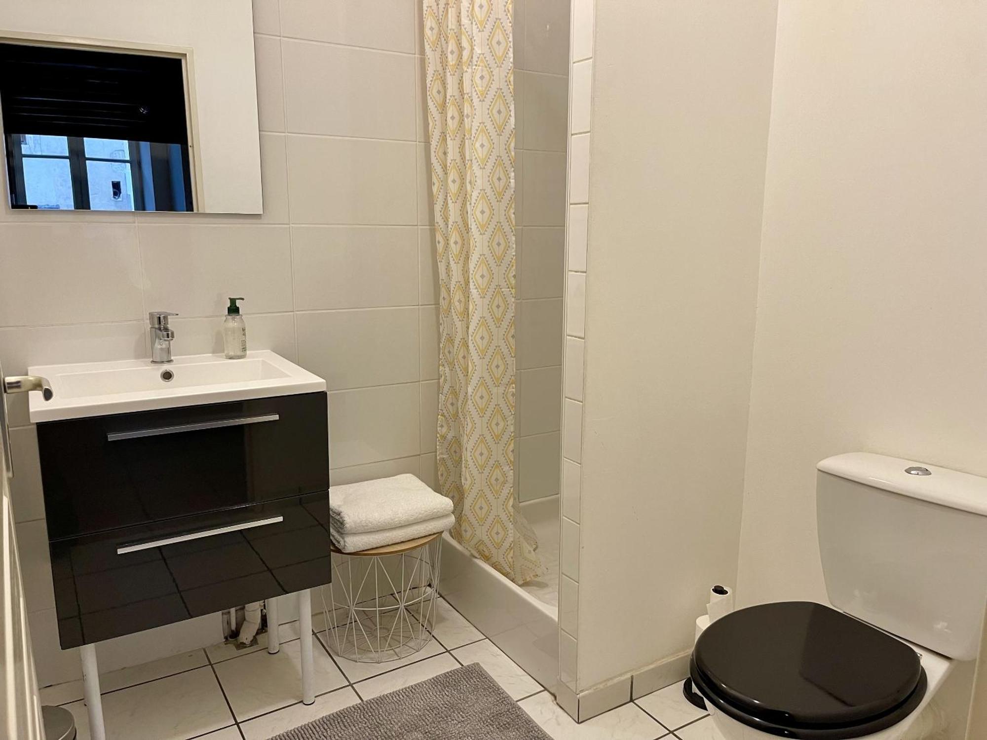 Appartement Le Cadet Roussel Auxerre Les Quais Luaran gambar